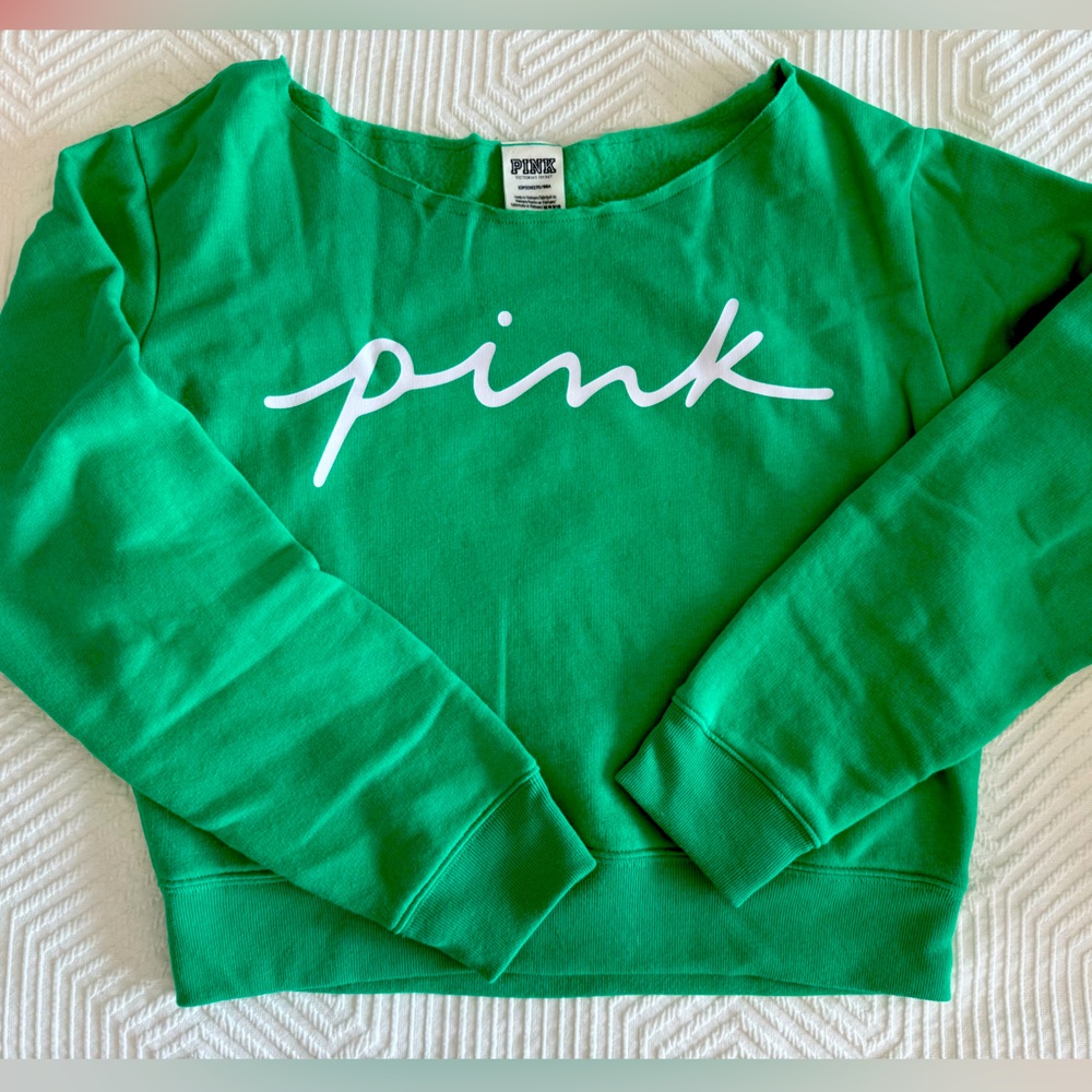 Comfy PINK green sweater, very lightly worn 2-3 times. Off the shoulder.